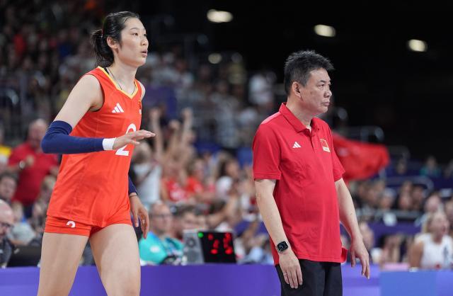 开云官网-一传受影响+进攻不稳定 中国女排负土耳其止步8强