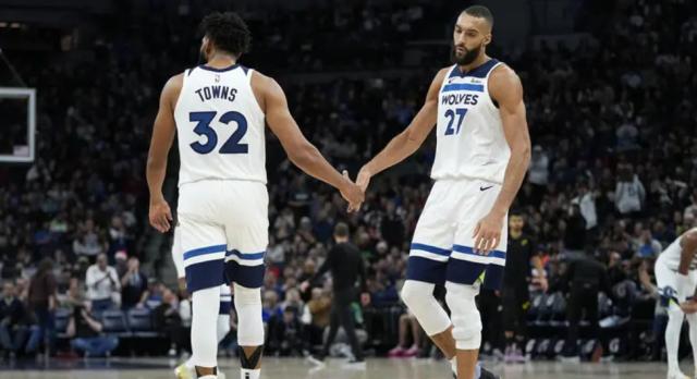 开云体育官网-戈贝尔用罚球回应嘲讽 森林狼强势捍卫西部第一