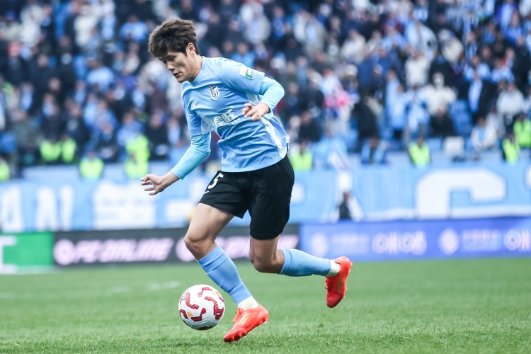 开云-博主：大连英博可能以租借方式引进王禹和刘祝润